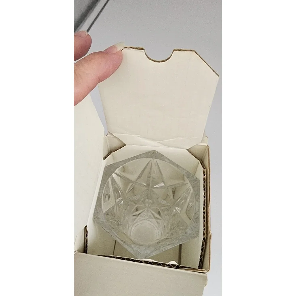 Avon Crystal Bud Vase Clear 24% Lead Crystal France Boxed 5